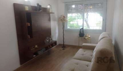 Apartamento 2 dormitórios com suite, sala, cozinha, área de serviço separada, banheiro auxiliar. Garagem 1 carro. salão de festas. marque sua visita.