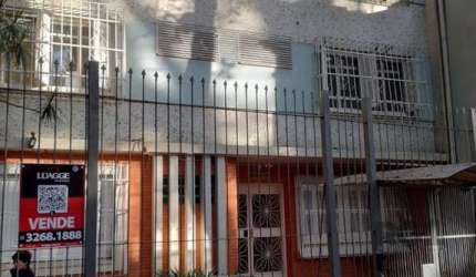 STUDIO NA RUA MAIS BONITA DO MUNDO&lt;BR&gt;&lt;BR&gt;Studio na Gonçalo de carvalho, belo, arborizado, ensolarado e fresco. A 20m da entrada do Shopping Total e a 100m do Hospital Moinhos de Vento, al