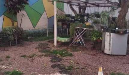 Casa a venda, excente terreno para comercio de 32,40 X 32.20, na esquina da Rua Carlos Uber, . A área é super tranquila e tem acesso a tudo o que você precisa: supermercados, academia e petshop,.Gosta