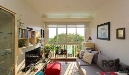 Apartamento com 3 dormitórios no  Condomínio Porto Belo  próximo ao Barra Shopping no bairro Cristal em Porto Alegre.&lt;BR&gt;Ótimo apartamento com 3 dormitórios,  living para dois ambientes , banhei