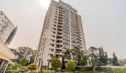 NO RITZ MOINHOS, ANDAR ALTO, SILENCIOSO, VISTA PANORÂMICA.&lt;BR&gt;parte nobre da M. do Pombal, FACHADA NEO CLÁSSICO  ESTILO FRANCÊS.&lt;BR&gt;Excelente apartamento TOP com 3 suítes closet, andar alt
