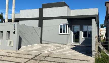 Casa muito bem localizada no Jardim Beira Mar - A 3 quadras da Paraguassu&lt;BR&gt;&lt;BR&gt;* 2 dormitórios (1 suíte);&lt;BR&gt;* 1 Banheiro Social;&lt;BR&gt;* Living (integrado);&lt;BR&gt;* Área con
