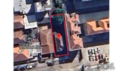 Excelente localização no bairro Chácara das Pedras, terreno com 310 m², 10x31, próximo a uma das mais movimentadas avenidas de Porto Alegre a Av. Assis Brasil e próximo ao Shopping Wallig, muito próxi