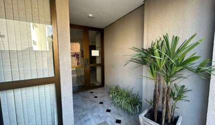 Apartamento no  último andar, localizado em uma rua tranquila e arborizada no coração do Passo da Areia. Imóvel com três dormitórios, sendo uma suíte, sala ampla integrada à cozinha americana,  chuvei