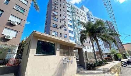 Descubra o seu novo lar! Imagine viver em um apartamento de 2 dormitórios que oferece conforto e praticidade no dia a dia. Com 51 m², o espaço é bem aproveitado e recebe uma excelente iluminação natur