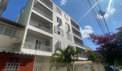 Apartamento 3 dormitórios com living 2 ambiente, cozinha separada e dependência completa, banheiro social,  peças com grandes, sala e dependência orientação solar norte.  prédio com elevador, academia