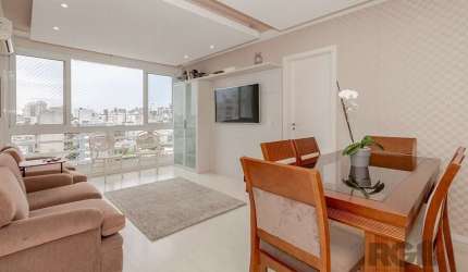 Excelente Apartamento no Jardim Botânico, Condomínio Allure, com dois dormitórios uma suíte uma vaga. Andar alto, excelente posição solar, vista privilegiada. Condomínio Resort com infraestrutura comp