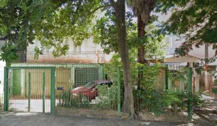 Maravilhoso terreno com 600m ao total , ótima localização ,no bairro Jardim Botânico.
