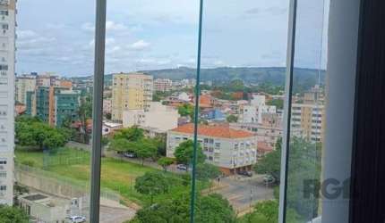 Apartamento no Condomínio Gran Vitta, localizado em andar alto com 75,00 m² de área útil, este imóvel oferece uma experiência de moradia em um dos melhores endereços de Porto Alegre.&lt;BR&gt;&lt;BR&g