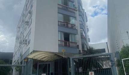 Ótimo apartamento de 1 dormitório, banheiro social, cozinha, área de serviço e sacada, prédio com elevador, paisagismo, excelente localização, sol da tarde na sala e área de serviço. Não aceita financ