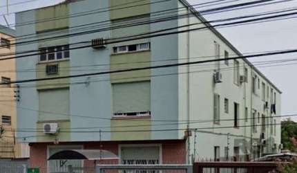Apartamento com 2 dormitórios no bairro Medianeira, living amplo,  cozinha, área de serviço, banheiro auxiliar,  excelente iluminação e ventilação. Prédio pequeno, bem localizado junto avenida Carlos 