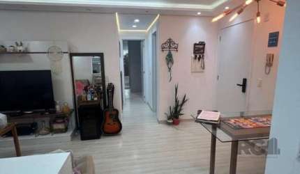 Excelente apartamento localizado no Condomínio Barra Garden, bairro Vila Nova em Porto Alegre. Apartamento de 2 dormitórios, sendo 1 suíte, cozinha com móveis sob medida, sala de estar e jantar, banhe