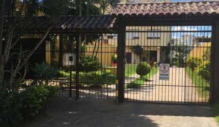 Vende excelente apto JK, com 27,75 m2, composto de sala de estar-dormitório, banheiro, cozinha e área de serviço.&lt;BR&gt;Existe possibilidade de comprar um box no condomínio, no valor de mais R$ 35.