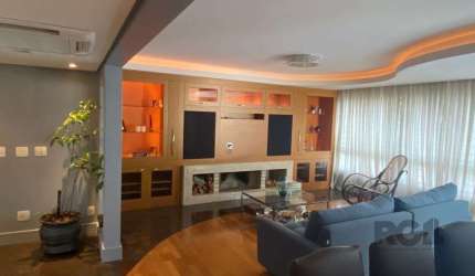 Apartamento Garden semimobiliado para Comprar  de 184 m², 3 dormitórios sendo 3 suítes, sendo a master com closet e hidro, living 2 ambientes com lareira, sacada, gabinete, lavabo, ampla copa/cozinha 