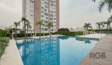 Excelente apartamento no coração da cidade, totalmente voltado para o norte, com sol constante e uma vista panorâmica!&lt;BR&gt;&lt;BR&gt;Composto por 3 amplos dormitórios, sendo 2 suítes confortáveis