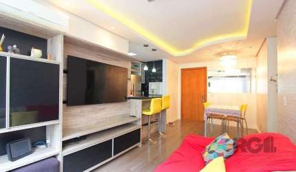 Apartamento Mobiliado e Decorado de 2 Dormitórios à Venda&lt;BR&gt;&lt;BR&gt;Se você busca um apartamento com estilo, conforto e personalidade, este é o imóvel ideal! Localizado no empreendimento Urba