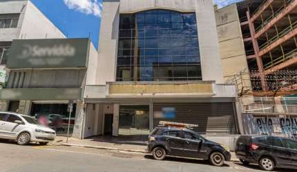 VENDA DE EDIFÍCIO COMERCIAL NO CORAÇÃO DO CENTRO HISTÓRICO&lt;BR&gt;&lt;BR&gt;Características do Imóvel:&lt;BR&gt;&lt;BR&gt;Acesso Facilidado: Edifício comercial de fácil acesso, ideal para atrair cli