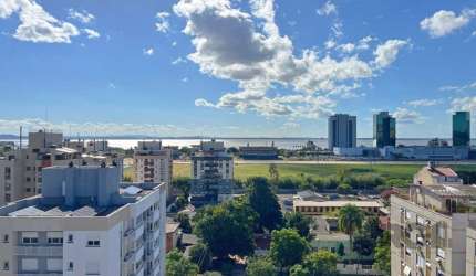 Descubra a Melhor Cobertura à Venda no Bairro Cristal!&lt;BR&gt;&lt;BR&gt;Imagine acordar todos os dias com uma vista deslumbrante e definida para o Lago Guaíba, em uma cobertura exclusiva com orienta