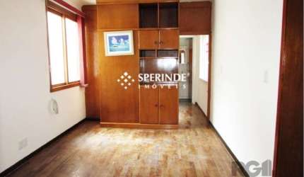 Excelente apartamento JK no Bairro Jardim Botânico,, com 33,39 de área privativo, com divisória tornando de 01 dormitório. Entrar e morar. Fácil reversão., Banheiro social, cozinha com armários, área 