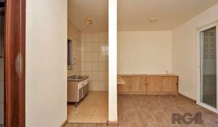 Descubra o encanto de viver em um espaço pequeno, enxuto e de fácil manutenção. Este Kitnet garden oferece tudo o que você precisa com baixo custo e muita praticidade. Localizado em bairro sossegado, 