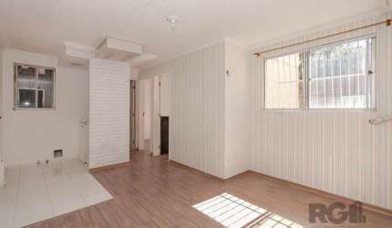 Venha conhecer este charmoso apartamento localizado na Rua Intendente Alfredo de Azevedo, 717. Com uma planta funcional e bem distribuída, este imóvel oferece: 2 dormitórios, ideais para acomodar sua 
