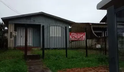 Aproveite essa oportunidade única de adquirir um terreno plano com 332.41m² na Estrada João de Oliveira Remião, ideal para construção. Localizado em uma região tranquila de Porto Alegre, no bairro Lom