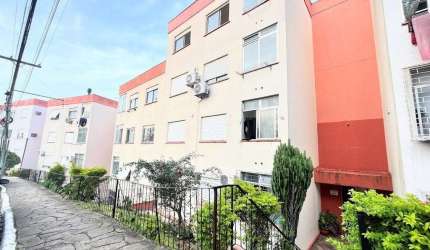 Apartamento, com 01 dormitório sala estar/jantar, cozinha, área de serviço separada, banheiro com box em vidro temperado, vaga para estacionamento rotativa. Apartamento desocupado. Localizado em frent
