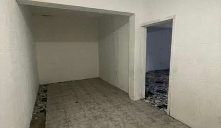 Descubra seu novo lar no coração de Santo Antônio, Porto Alegre! Este apartamento no empreendimento Klein oferece uma ótima localização, próximo a comércios, serviços e opções de transporte. Com uma á