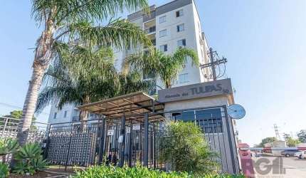 Apartamento 3 dormitórios com sacada na região que mais valoriza em Canoas RS, o bairro Igara! Venha conhecer o seu novo lar, este imóvel está localizado no 2° andar do desejado Condomínio Alameda das