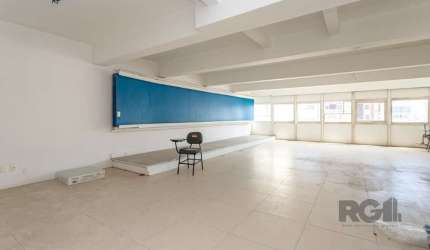Sala com 157 m² , 1 banheiro, ar central. Edifício na Galeria Santa Fé.