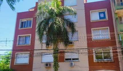 OPORTUNIDADE ÚNICA !&lt;BR&gt;Excelente apartamento 2 dormitórios, frente com  72,80m² privativos, sala de estar, cozinha com copa, banheiro social, área de serviço, banho de empregada e vaga de garag