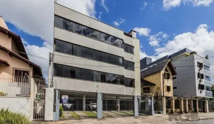 Descubra o apartamento dos seus sonhos no coração do Jardim Planalto conhecido por sua atmosfera tranquila e familiar, ideal para quem busca qualidade de vida.! Este magnífico imóvel residencial, loca