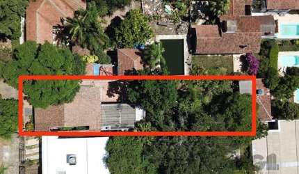 Excelente Terreno Rua Jataí, 747 - Barra Shopping Sul, Big Cristal e Hipódromo Terreno com 605 m² Dimensões: 11x55 Ponto privilegiado no bairro Cristal, Para investidores ou construção nova. O terreno