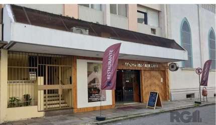 Descubra a oportunidade de investir em uma excelente kitnet no coração do Centro Histórico de Porto Alegre! Esta propriedade residencial disponível para venda oferece retorno garantido e já está aluga