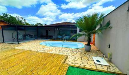 Casa Plana Averbado com 3 dormitórios à venda, 159m² por R$ 900.000,00 - Costa e Silva - Joinville/SC