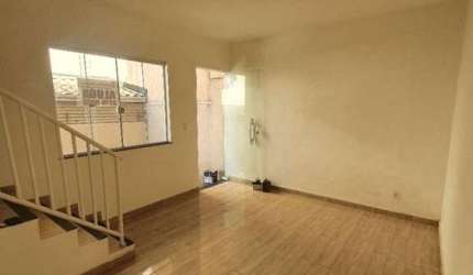 Casa para Venda em Juiz de Fora, Pqe Independencia, 2 dormitórios, 2 banheiros, 1 vaga