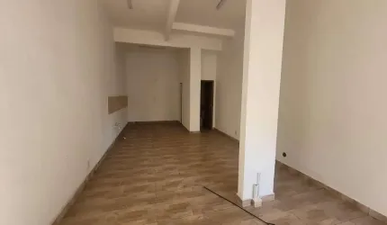 Loja para Locação em Juiz de Fora, Cascatinha, 1 banheiro