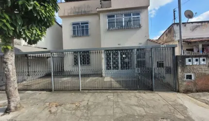 Casa para Venda em Juiz de Fora, Cerâmica, 3 dormitórios, 2 banheiros, 2 vagas