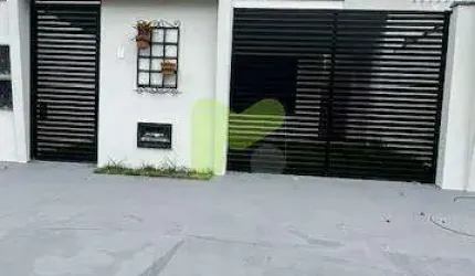 Casa a venda no Centro de Casimiro de Abreu (Duas suítes)!!!