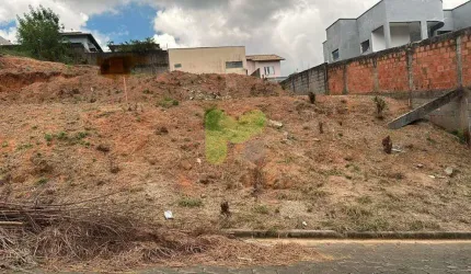 Terreno com Vista para a Serra no Alto das Palmeiras