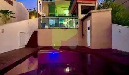 TRIPLEX ALTO PADRÃO