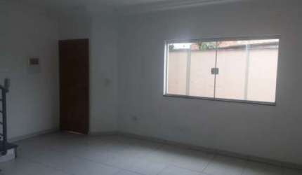 Linda sobrado em condomínio na Região da Vila Paranaguá muito bem localizado