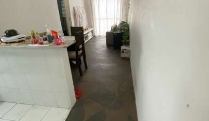 **VENDA** Belo Apartamento á poucos metros do metro!!!