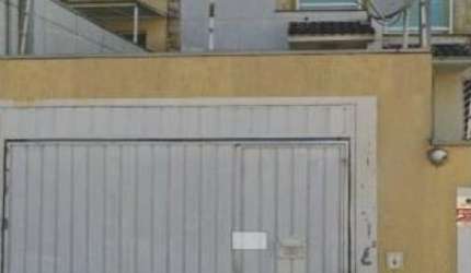 SOBRADO COM 3 DORMITORIOS E 3 VAGASNA REGIÃO DO CANGAIBA. ACEITA PERMUTA