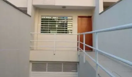 SOBRADO COM 1 SUITE E 3 VAGAS NA REGIÃO DA VILA FORMOSA .