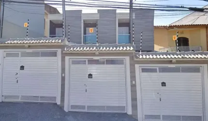 Excelente Sobrado Frontal com  3 Suítes 2 Vagas na Vila Granada.