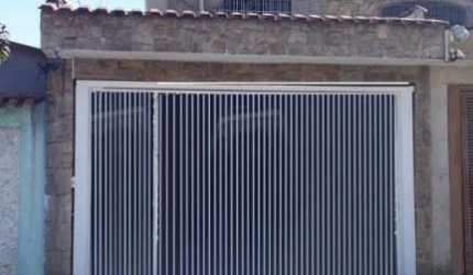SOBRADO NA REGIÃO DA VILA MATILDE, COM 3 DORM E VAGA COBERTA
