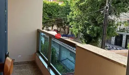Casa Aluguel Residencial ou Comercial 04 Dormitórios (1 Suíte) | Ampla e Acessível | Embaré | Santos