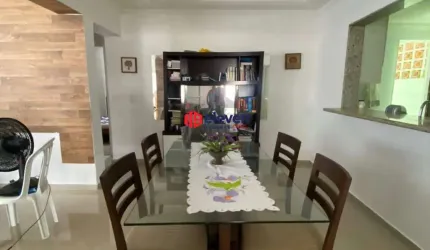 Sobrado para fins comercial ou residencial no Boqueirão