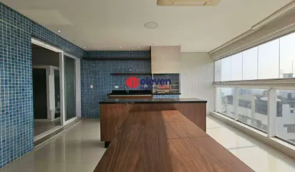 Apartamento com vista mar, na quadra da praia, com 04 suítes, varanda gourmet com churrasqueira.